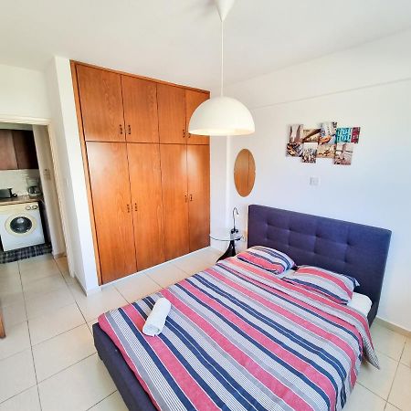 Seaside Heaven Apartment With Pool Larnaca Exterior photo