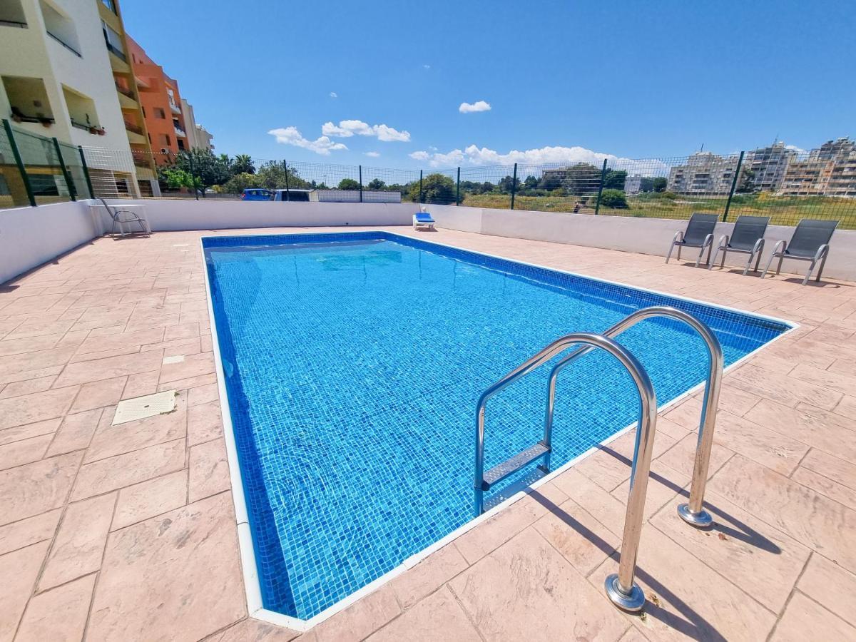 Seaside Heaven Apartment With Pool Larnaca Exterior photo
